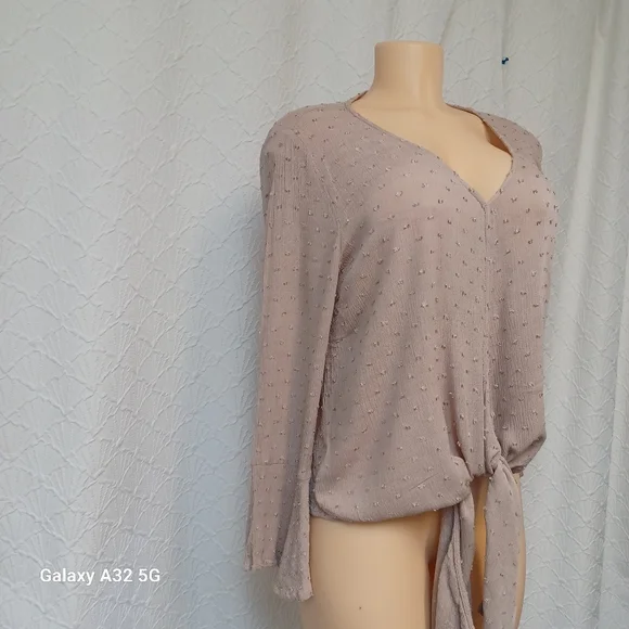 Entro Women's Blouse - Light Pink Tie-Front Size M - Picture 8 of 16